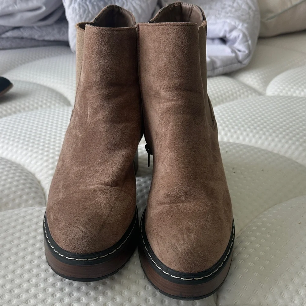 Pierre Dumas Platform Bootie - Picture 2 of 3